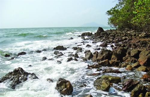 Kh&aacute;m ph&aacute; đảo Hải Tặc ở H&agrave; Ti&ecirc;n
